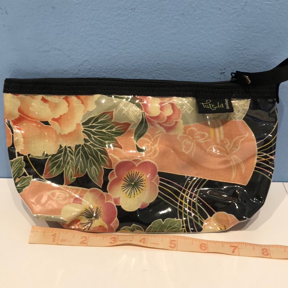 Tutela Makeup Bag